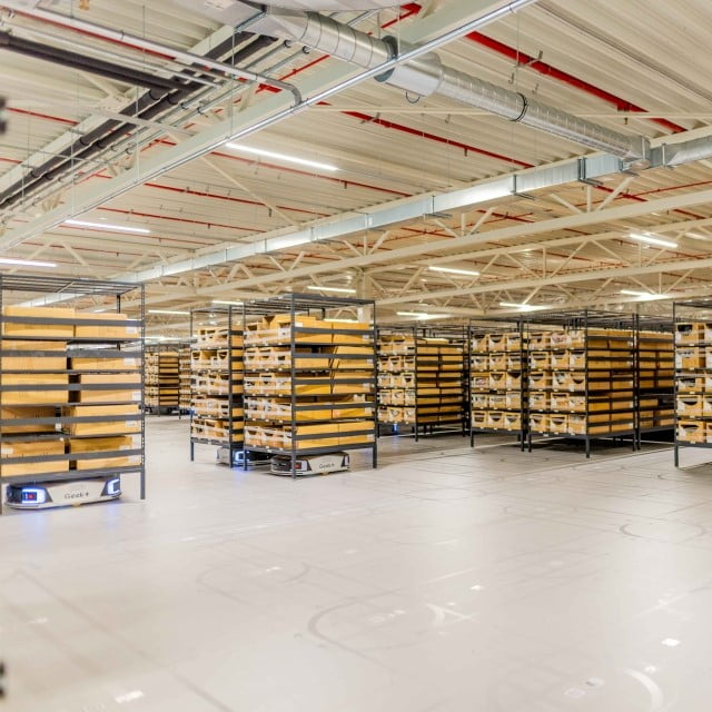 AGV mezzanine flooring at Hunkemöller's new distibution centre